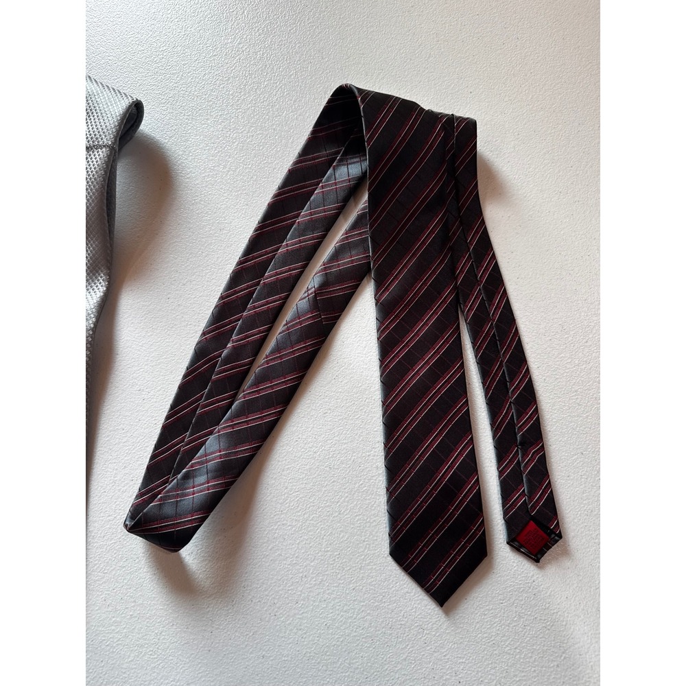 Alfani Mens Zipper Tie Charcoal Grey Red Plaid Pre-Knotted Adjustable Necktie